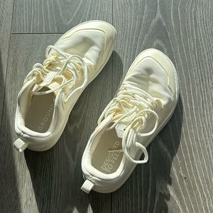 Groundies Active Women - WHITE SIZE 38 (7 1/2 US)